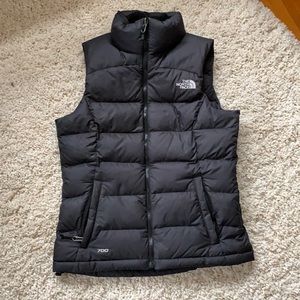 Womens Northface Vest. Size xs. Black. Gently worn no stains.